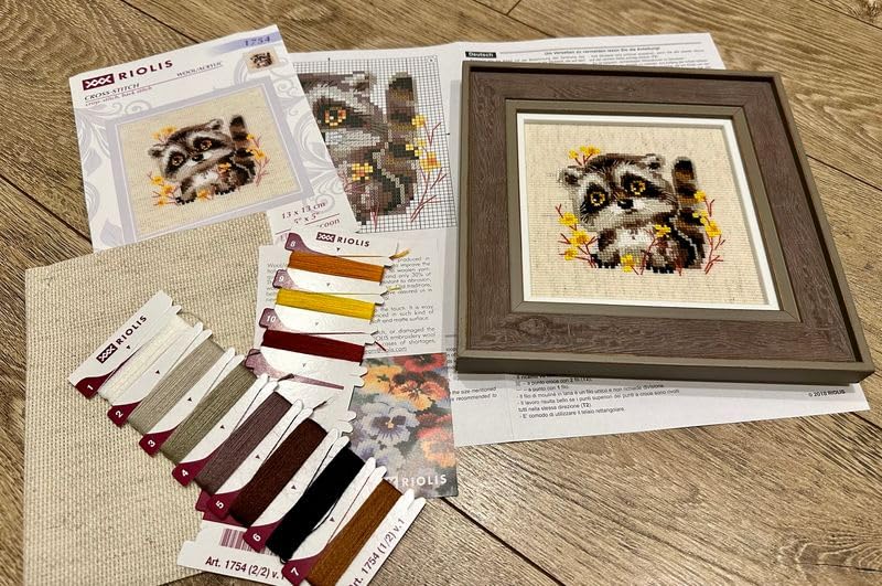 RIOLIS - Little Raccoon 1754, Cross Stitch Kits 5,12" x5,12, Cross Stitch Kits for Beginners & Advanced, Crossstitching Kits Adult, Counted Stitching Kits, Embroidery Kit - style: Little Raccoon 1754
