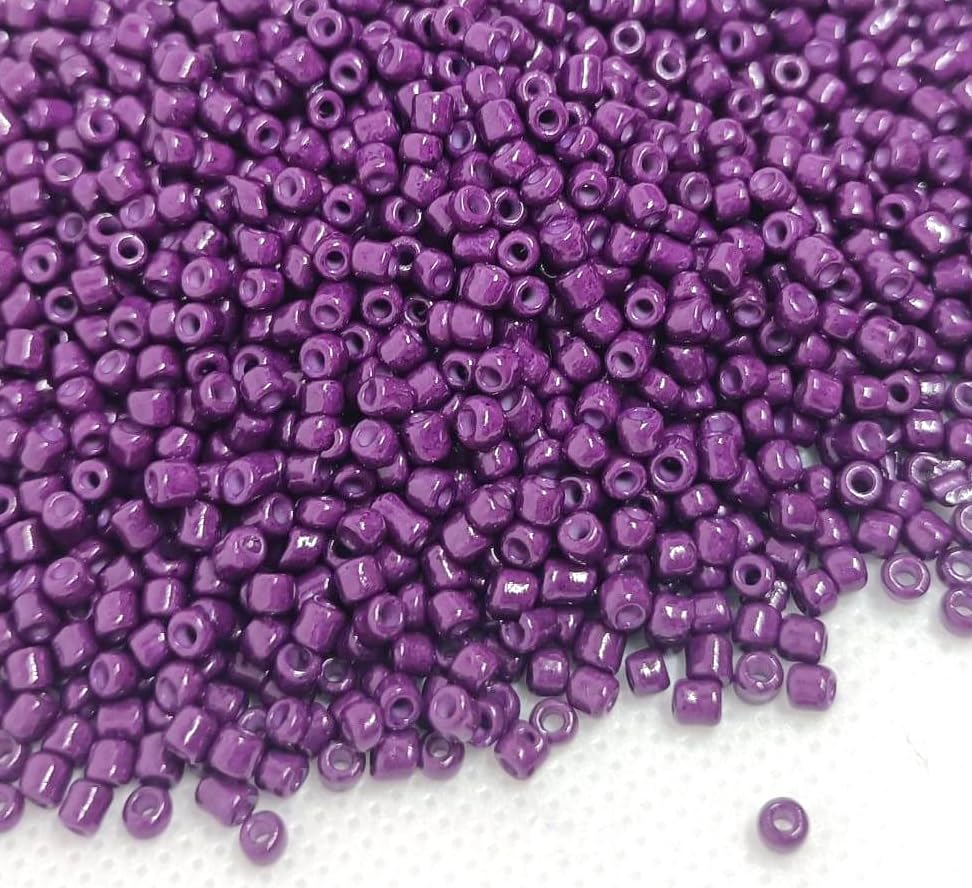 Perlin Glass Seed Beads 3mm 8/0 Round Mini Small Pony Beads 3300pcs for Making Earrings Bracelets Pendants Waist Jewelry DIY Handmade Opaque Color Kit (Purple, 2,6 mm ~ 3 mm) - color: Purple