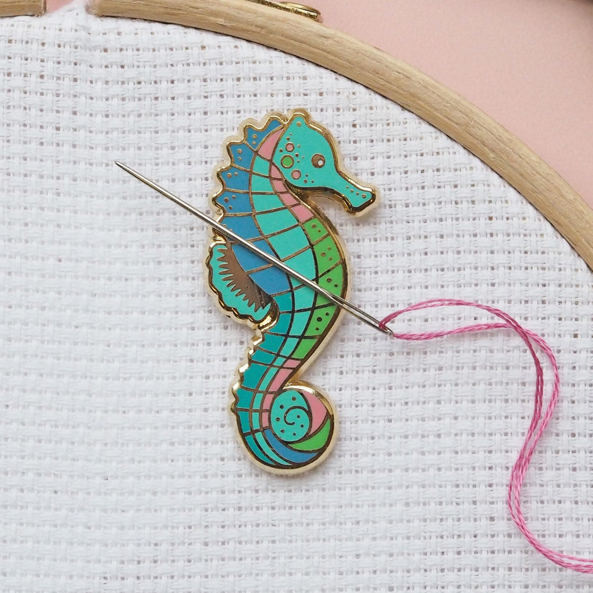 Caterpillar Cross Stitch Minder Needle - Seahorse for Cross Stitch, Sewing, Embroidery and Sewing Accessories, Enamel and Magnetic
